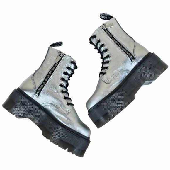 Dr. Martens Jadon MAX Platform Boots Metallic Silver Pebbled Leather Size 6 RARE - Picture 3 of 15